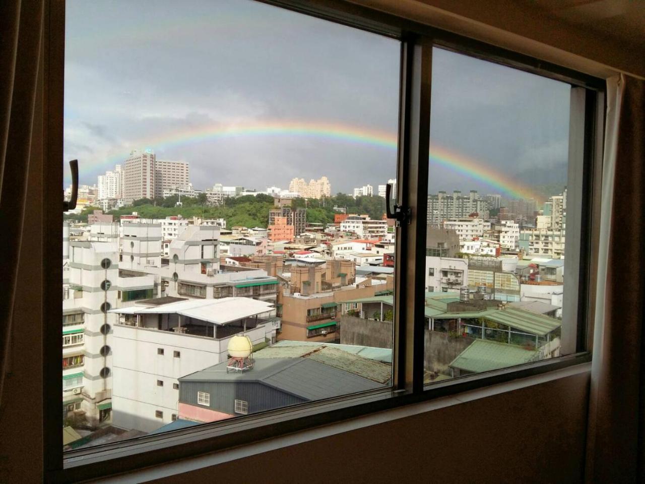 Open Room Hotel Tamsui Exterior photo